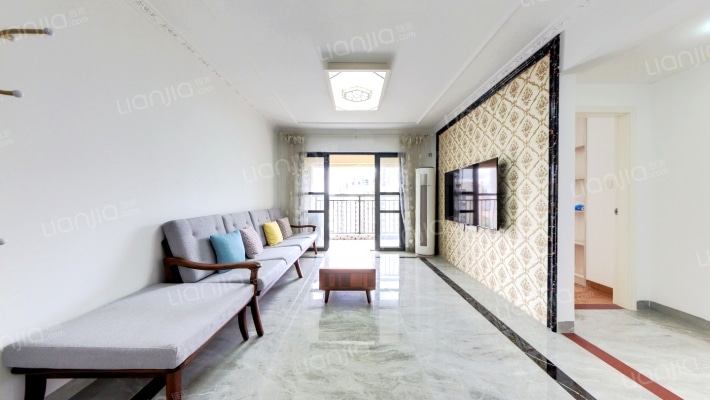 卓越东部蔚蓝海岸四期二手房实景图