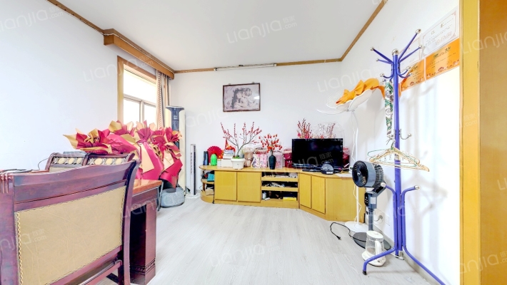 河滨路33号二手房实景图