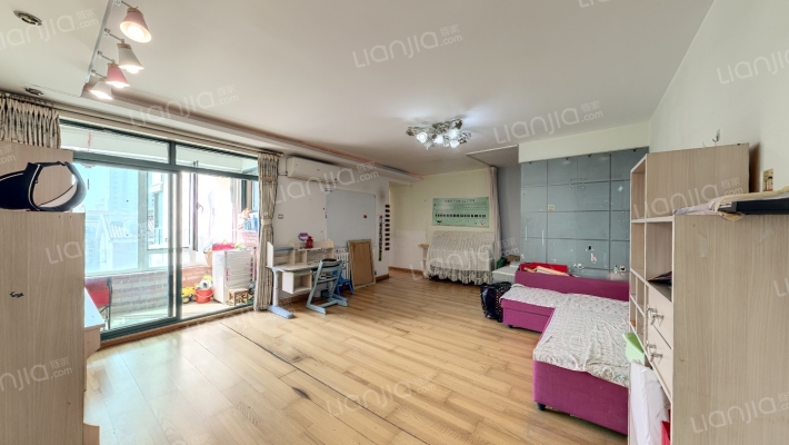 环海公寓二手房实景图