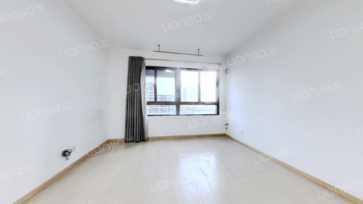 龙湖春江紫宸二手房实景图