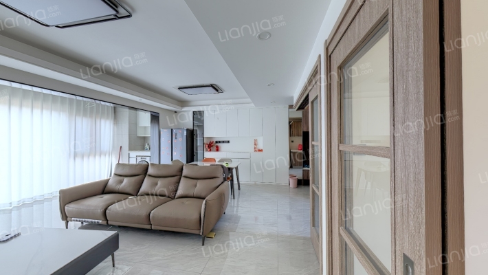 联发美的云玺台二手房实景图