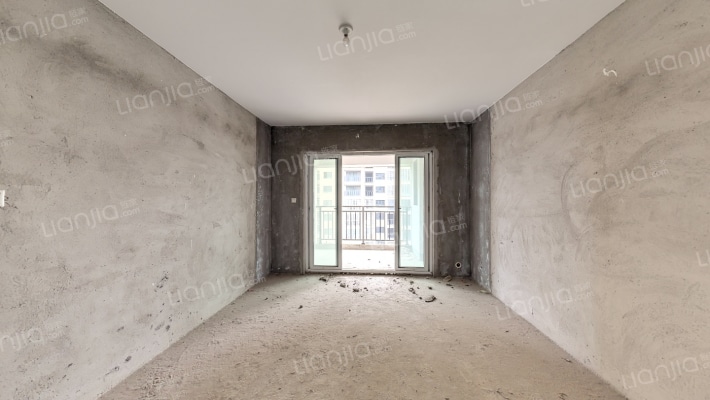 鑫天格林香山二手房实景图