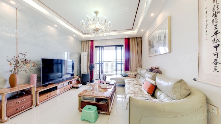 信鸿蔚蓝海岸二手房实景图