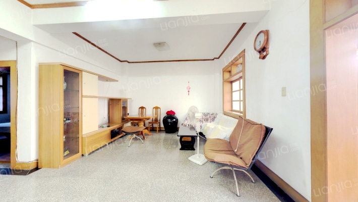 球场花园二手房实景图