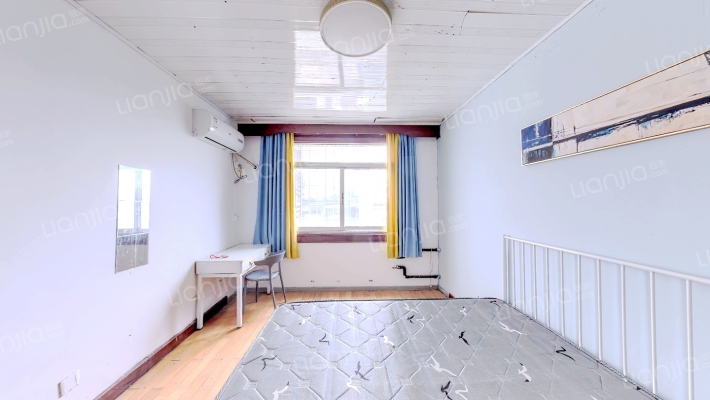 人保宿舍二手房实景图