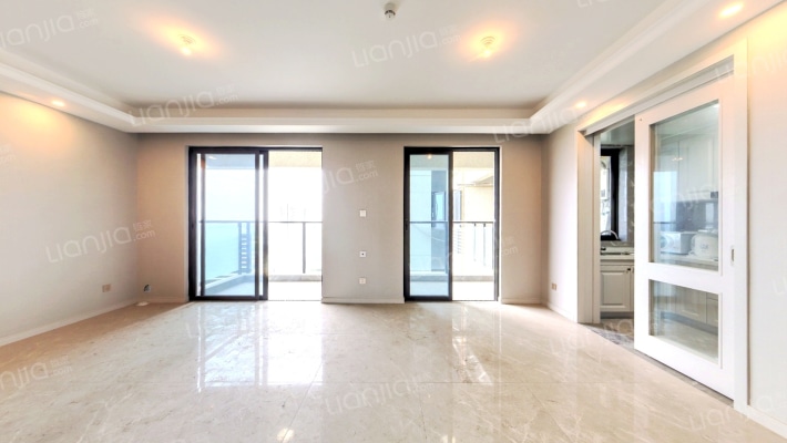 朗悦府宸园二手房实景图