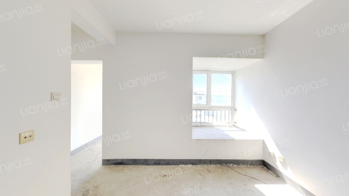 荣盛香缇澜山二期二手房实景图