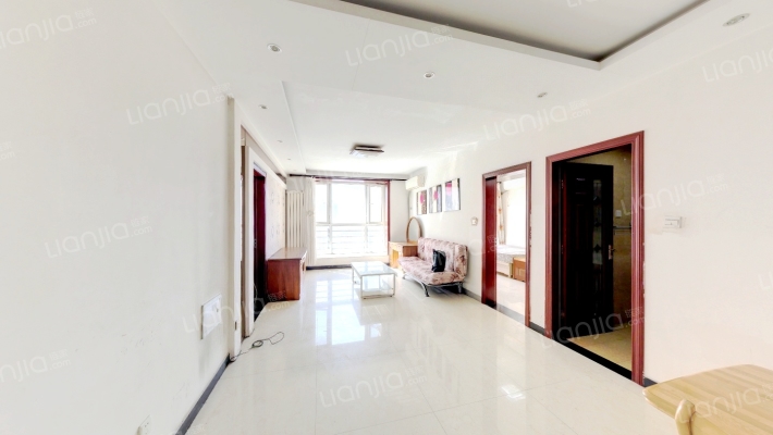 白金公寓二手房实景图