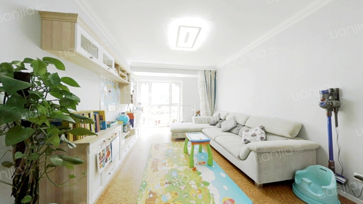 悦丽海湾三期二手房实景图