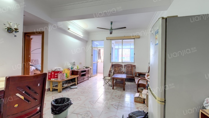 麦科特新苑二手房实景图