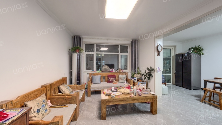 市财政局宿舍二手房实景图