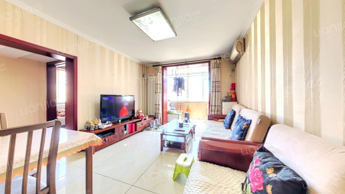 燕化星城健德三里二手房实景图