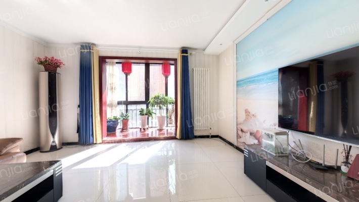 城市风景夏日景色一期二手房实景图