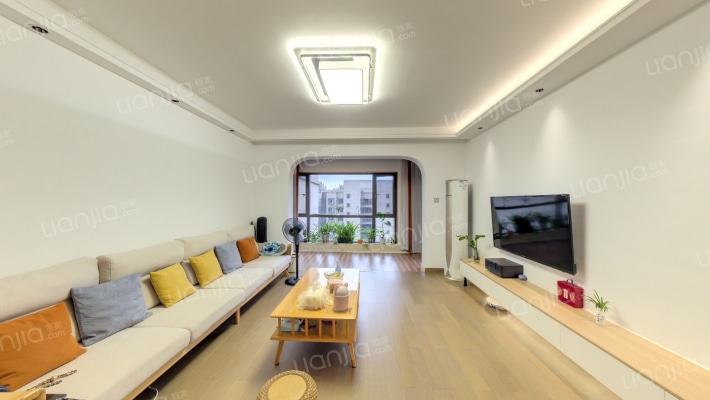 阳光城尚东湾二手房实景图