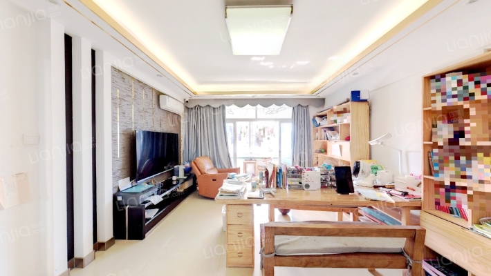 集美花园东区二手房实景图