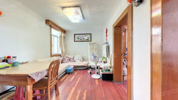 唐桥国风小区二手房实景图