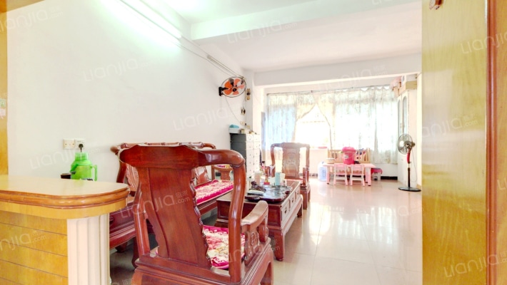 天鹅花园二手房实景图