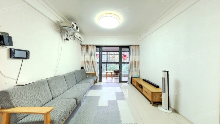 财富世家公园里二手房实景图