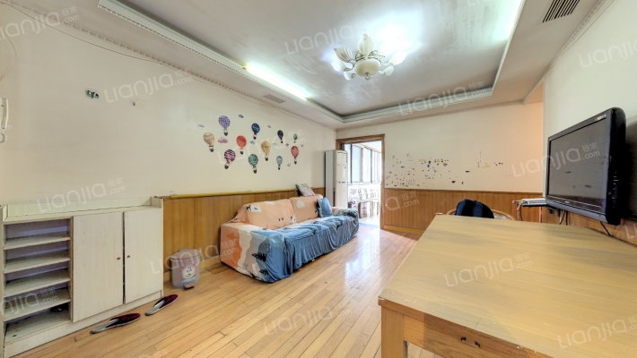 海联花苑二手房实景图