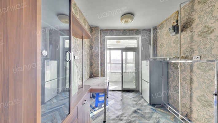 华亨名城一期二手房实景图