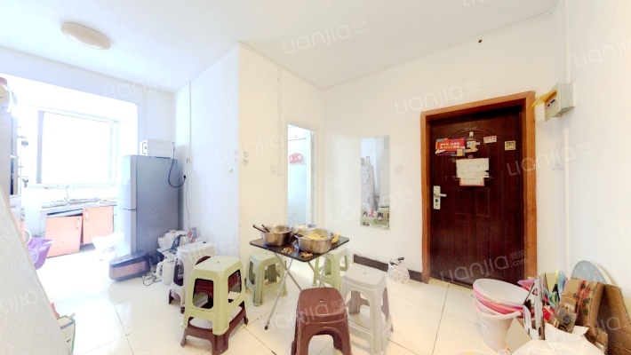 支矶石街24号二手房实景图