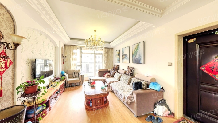 巴黎春田二手房实景图