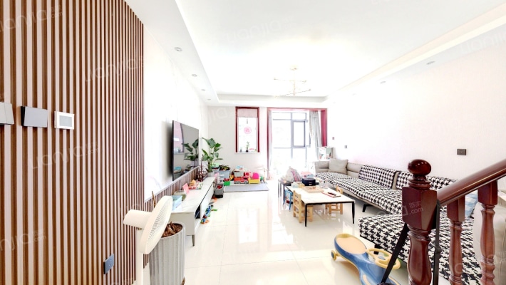 春江花月二手房实景图