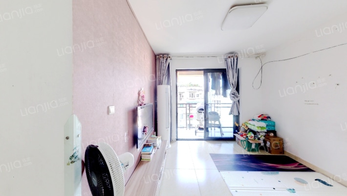 隆鑫天雨方二手房实景图