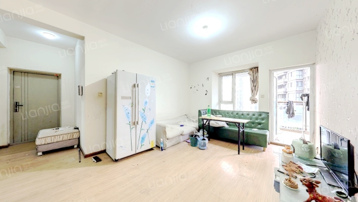 水岸华庭二手房实景图