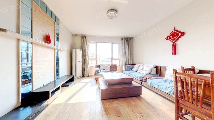 麓山国际茵特拉肯A二手房实景图