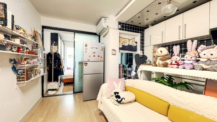 御景春天C区二手房实景图