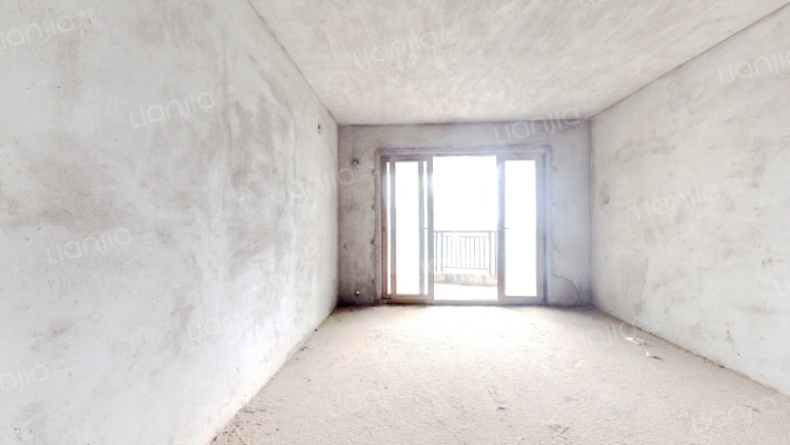 丽日百合家园二手房实景图