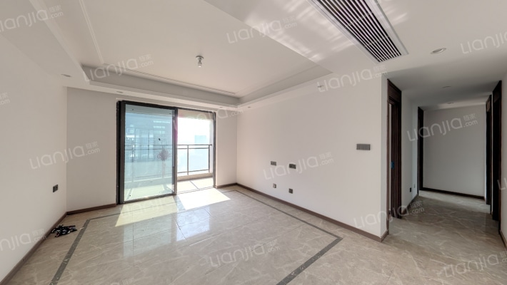 绿地V岛二手房实景图