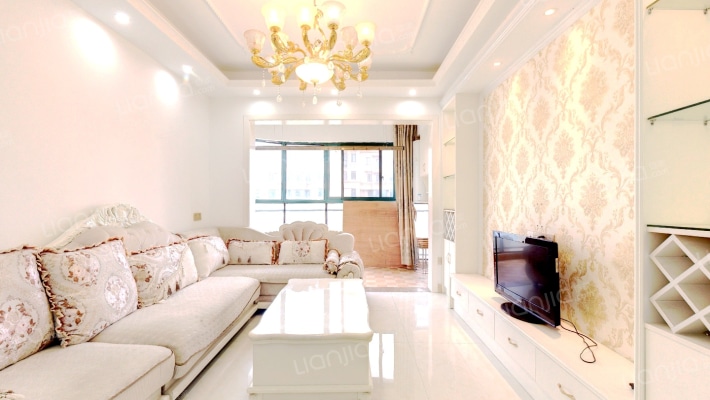 卓尔生活城二期湖湾二手房实景图