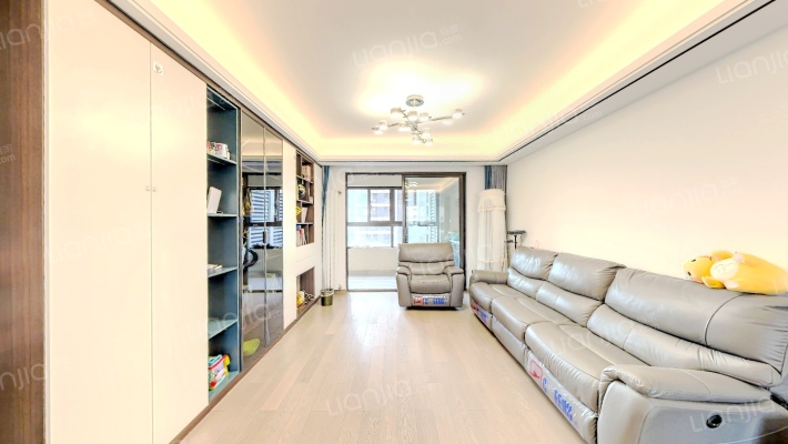 翡翠天际珊海二手房实景图