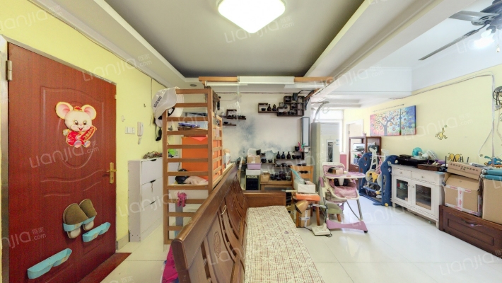 鸿图苑二手房实景图