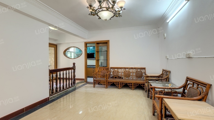 员村山顶建设局宿舍二手房实景图