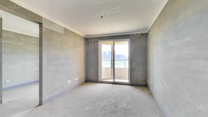 融创江南御园二手房实景图