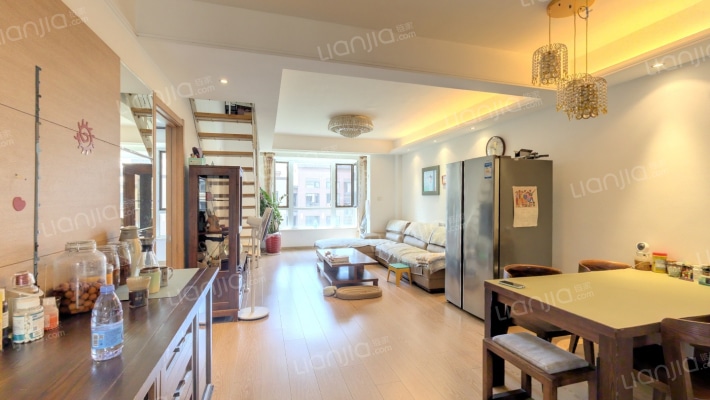 万科假日风景二手房实景图