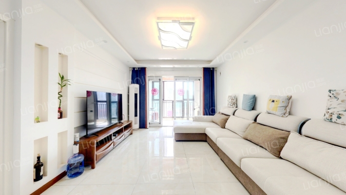 金科廊桥水乡四组团二手房实景图