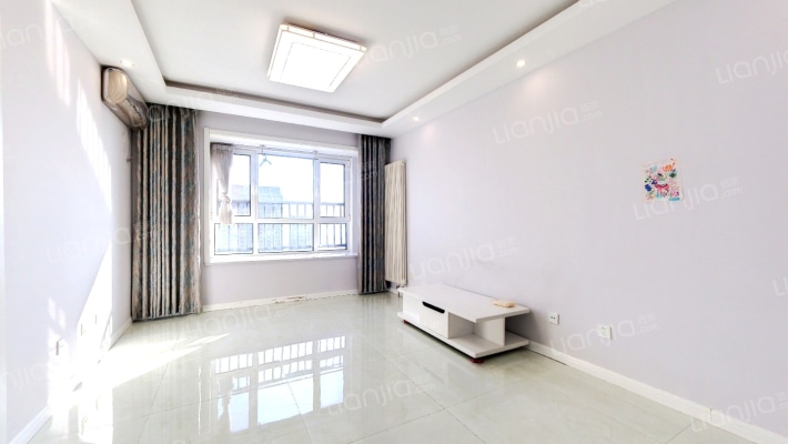 中建港怡嘉园二手房实景图