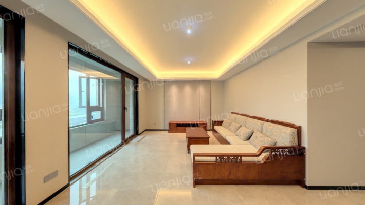 龙兴国际生态新城光宸二手房实景图