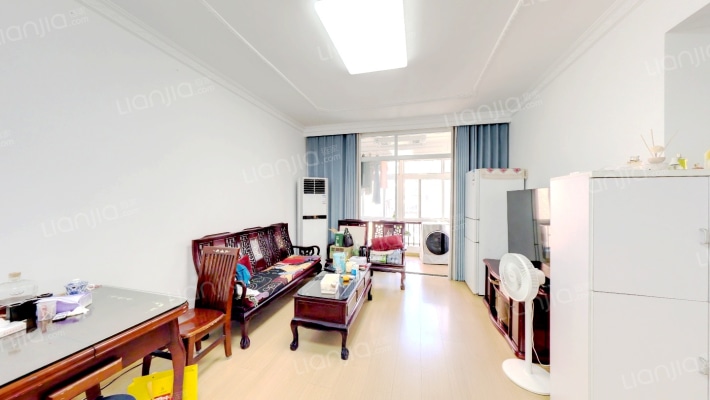 凤凰山公寓二手房实景图