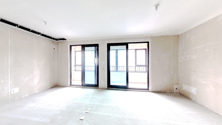 龙湖龙誉城东区二手房实景图