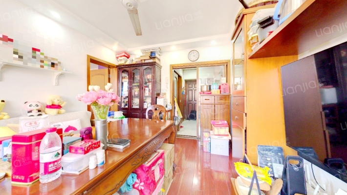 佳虹小区二手房实景图