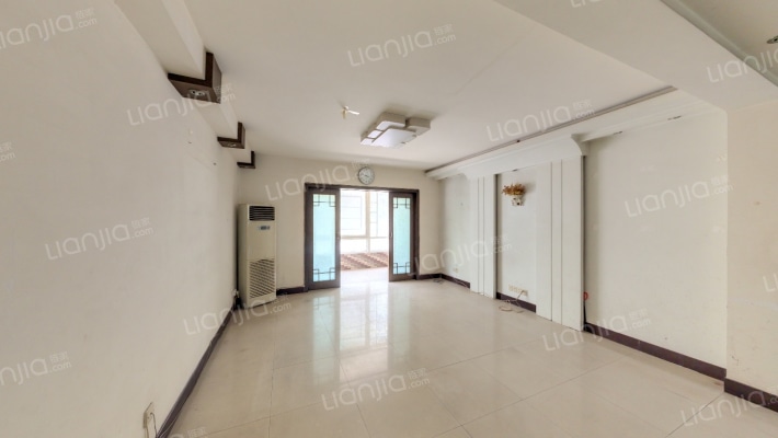 怡景民居二手房实景图