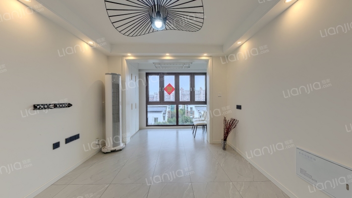 金硕河畔景园东区二手房实景图