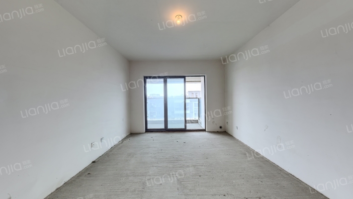 翡翠名邸二手房实景图