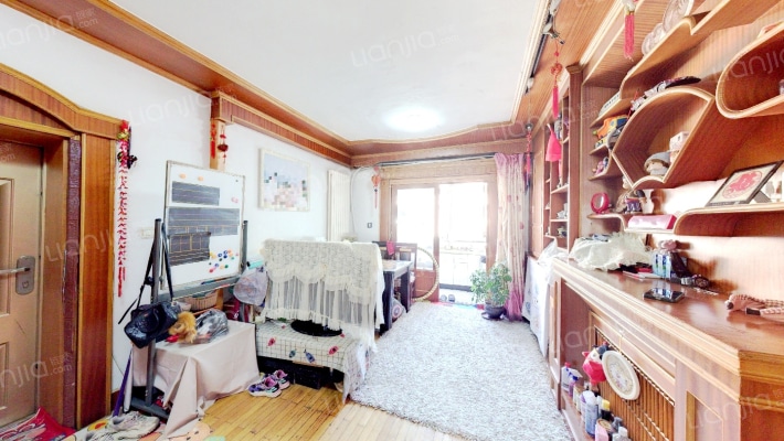 中政小区二手房实景图