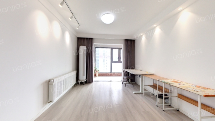 招商公园三期尚府二手房实景图